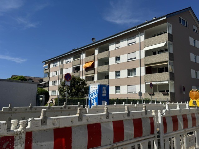 Wohnanlage Hachbergstraße aktuelle Straßenansicht ohne Solarmodule